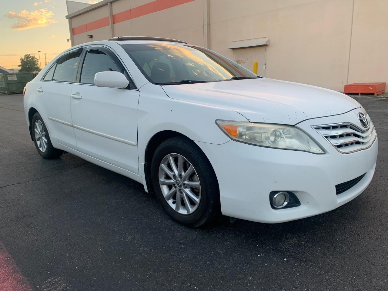 Toyota Camry 4dr Sdn I4 Man (Natl) 2010