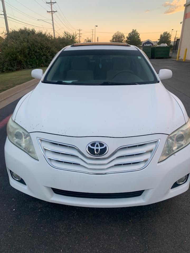 Toyota Camry 4dr Sdn I4 Man (Natl) 2010
