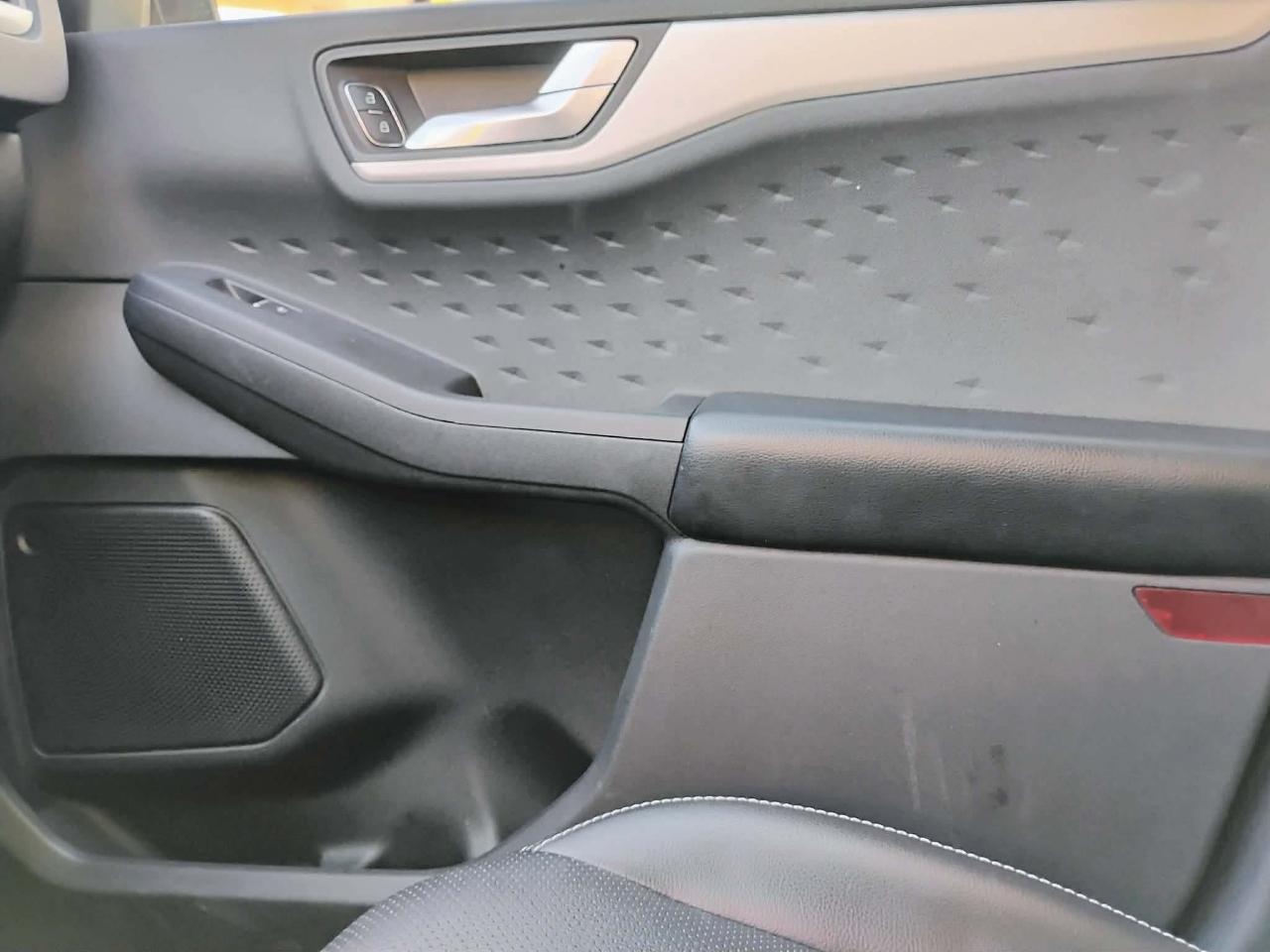 Ford Escape SEL FWD 2020
