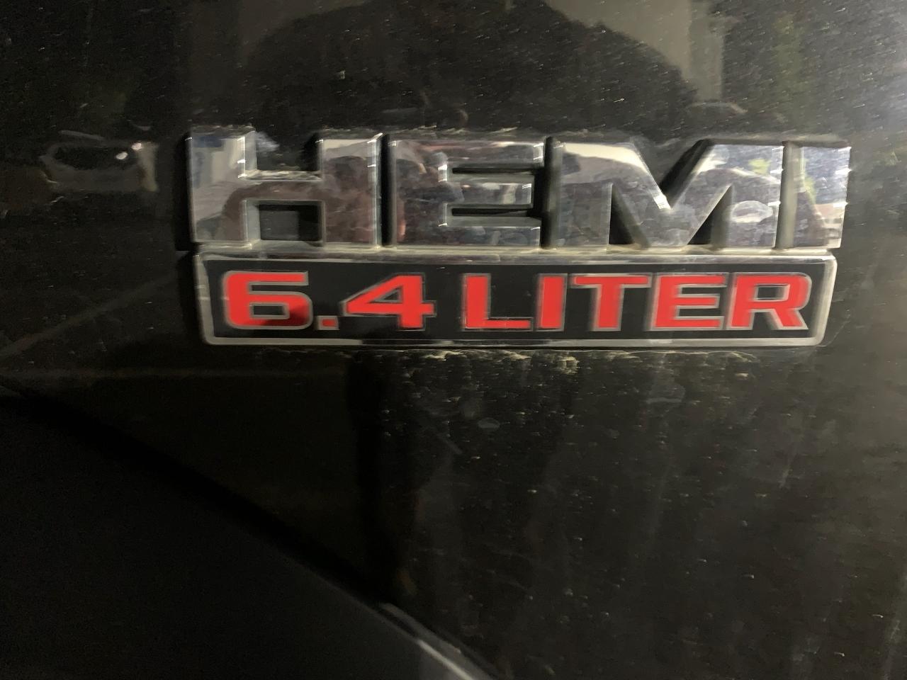 RAM 2500 Tradesman 4x4 Crew Cab 6'4" Box 2018