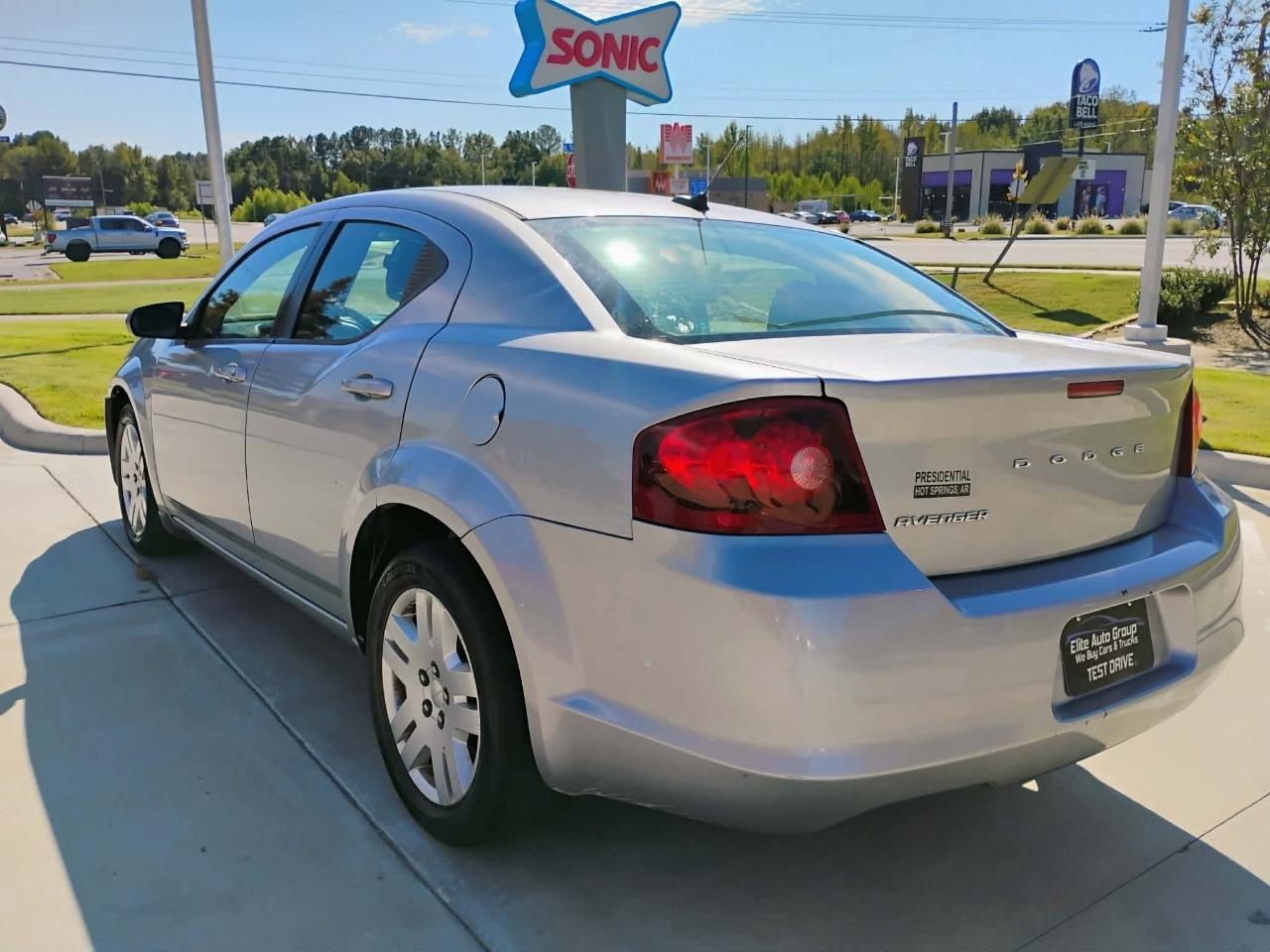 Dodge Avenger 4dr Sdn SE 2013