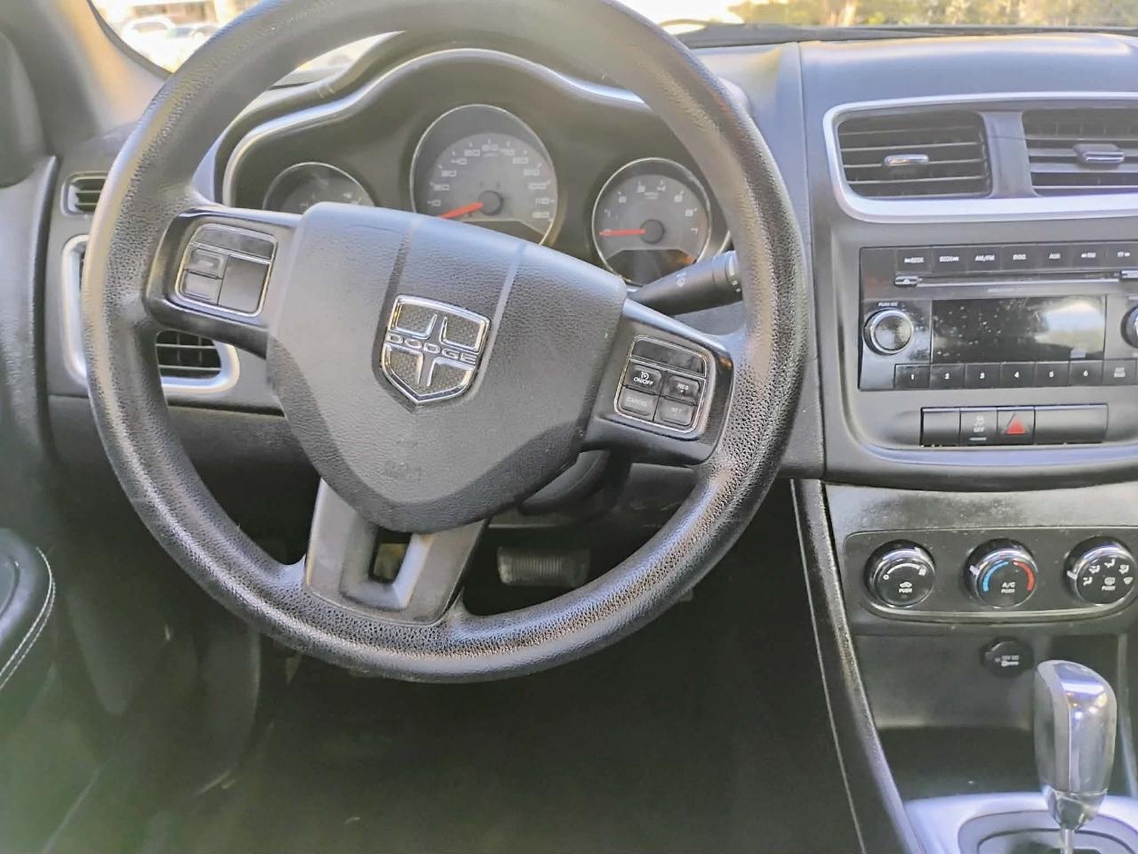 Dodge Avenger 4dr Sdn SE 2013
