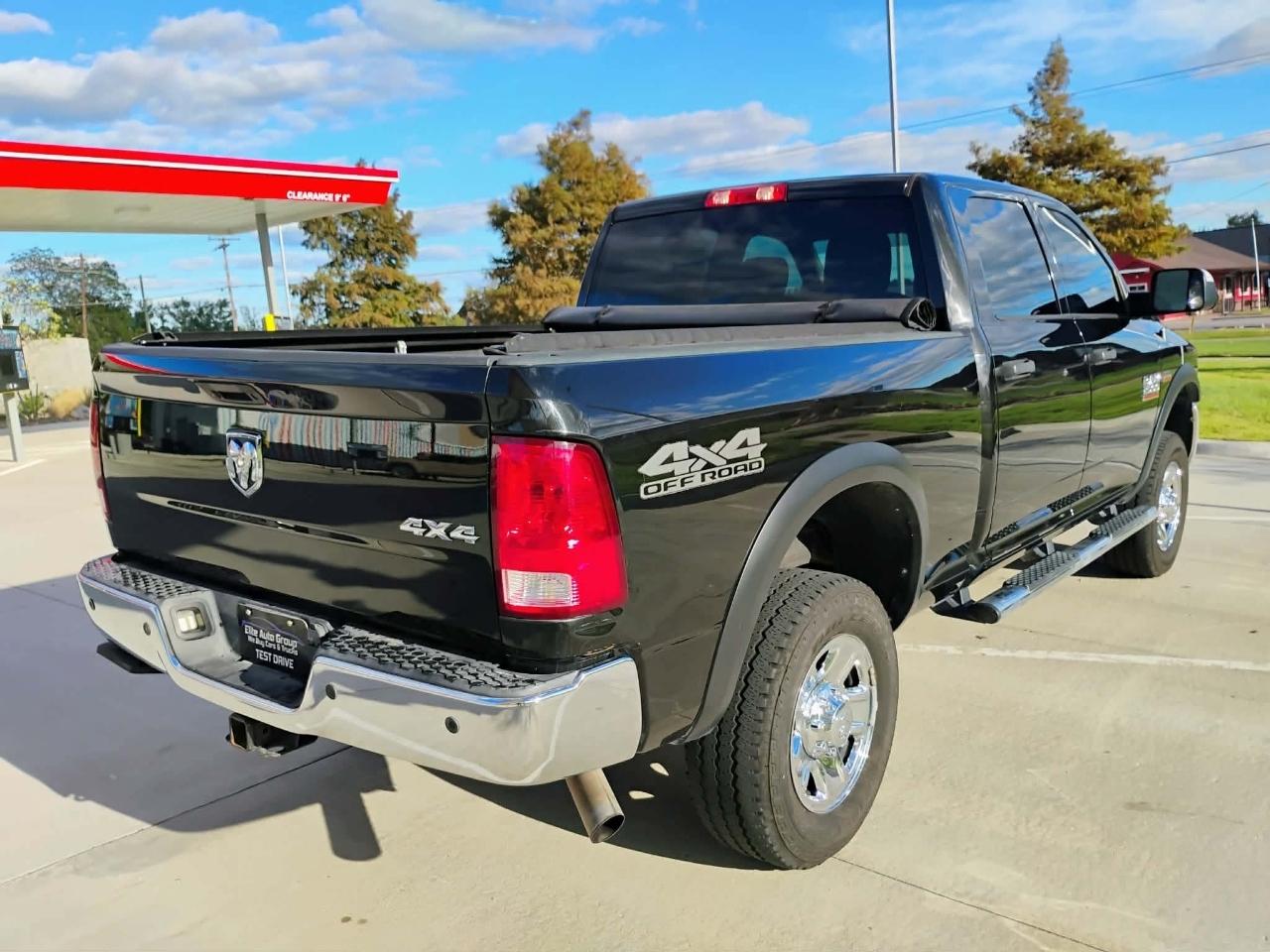 RAM 2500 Tradesman 4x4 Crew Cab 6'4" Box 2018