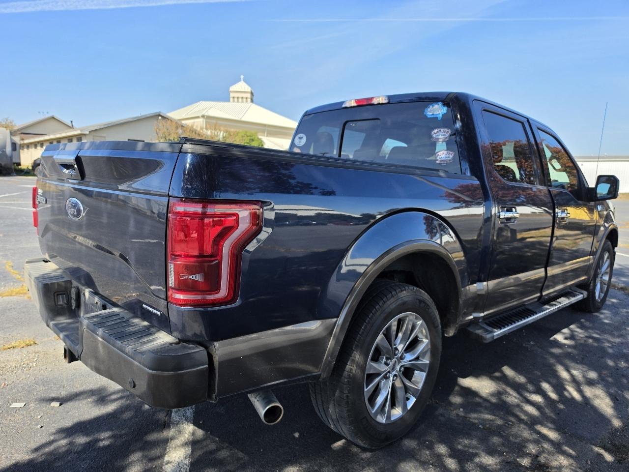 Ford F-150 2WD SuperCrew 157" Lariat 2015