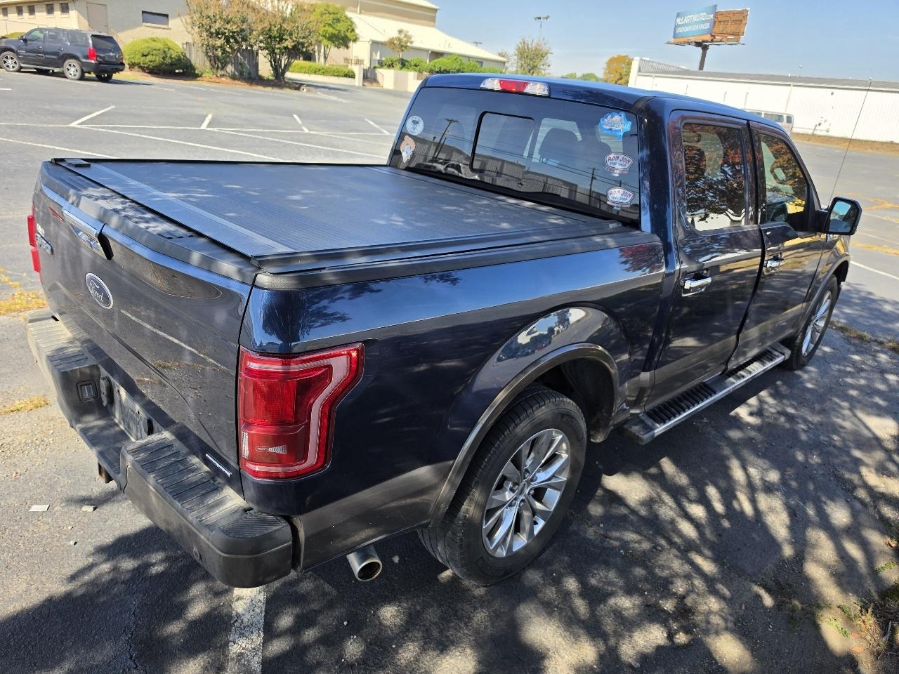 Ford F-150 2WD SuperCrew 157" Lariat 2015
