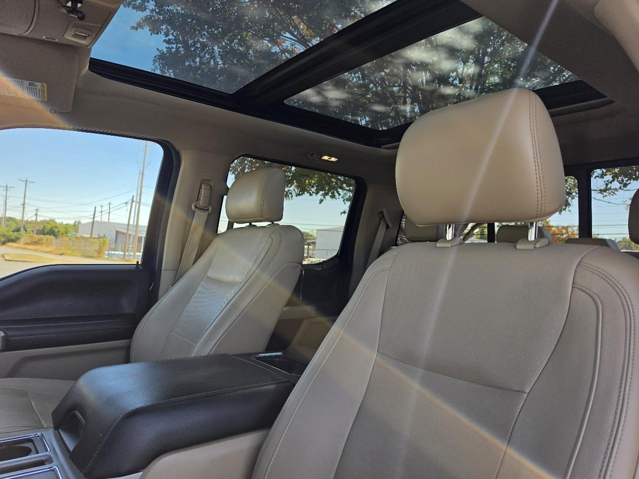 Ford F-150 2WD SuperCrew 157" Lariat 2015