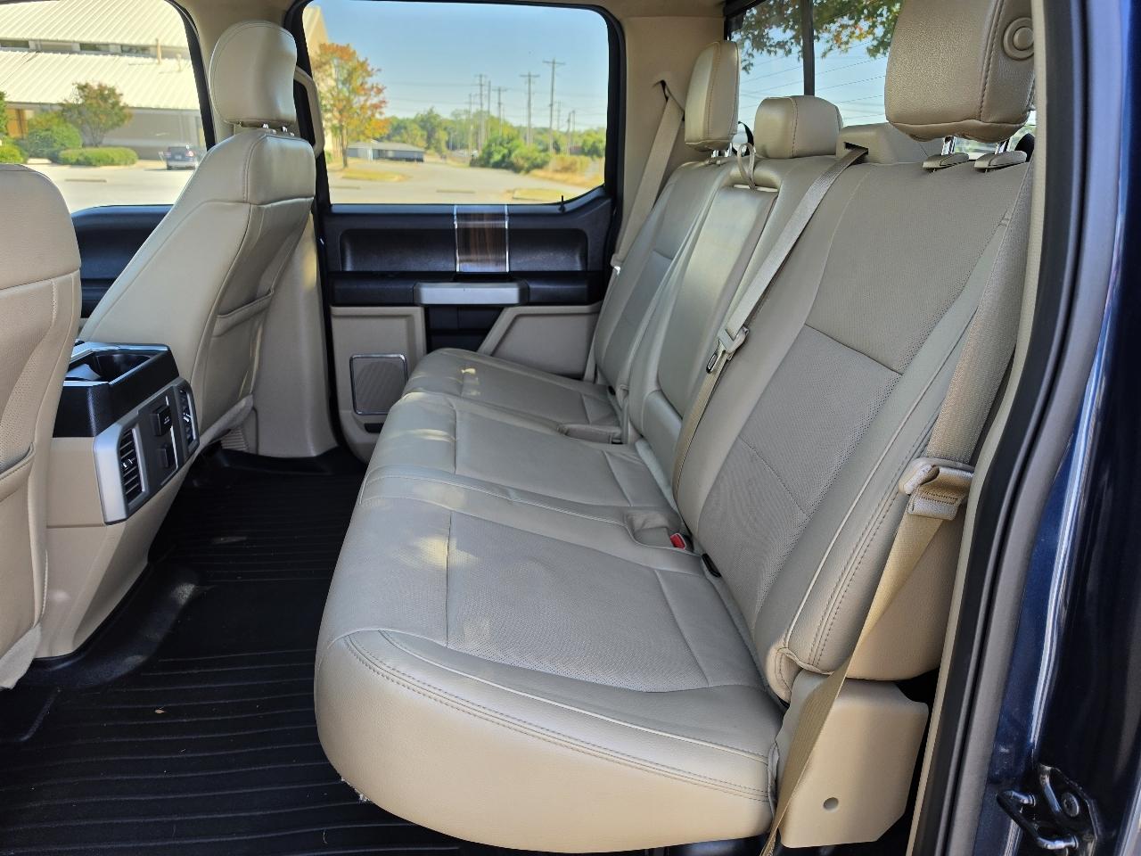 Ford F-150 2WD SuperCrew 157" Lariat 2015