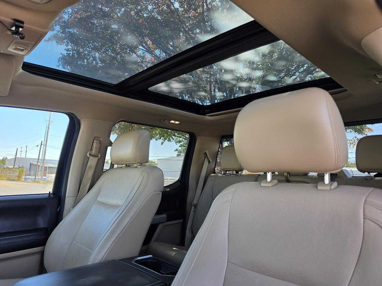 Ford F-150 2WD SuperCrew 157" Lariat 2015