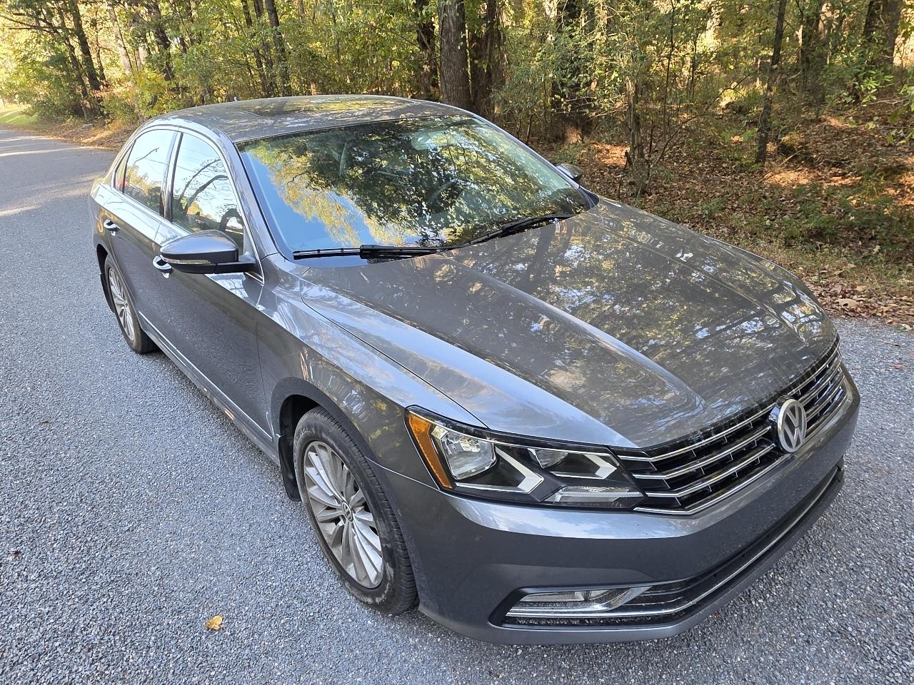 Volkswagen Passat 4dr Sdn 1.8T Auto SE 2016