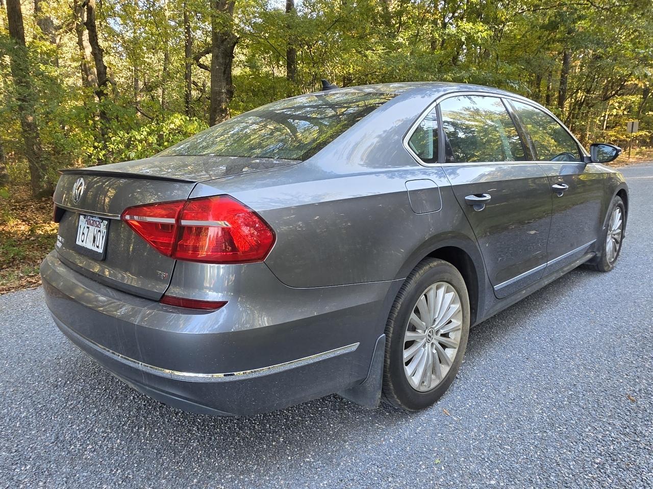 Volkswagen Passat 4dr Sdn 1.8T Auto SE 2016