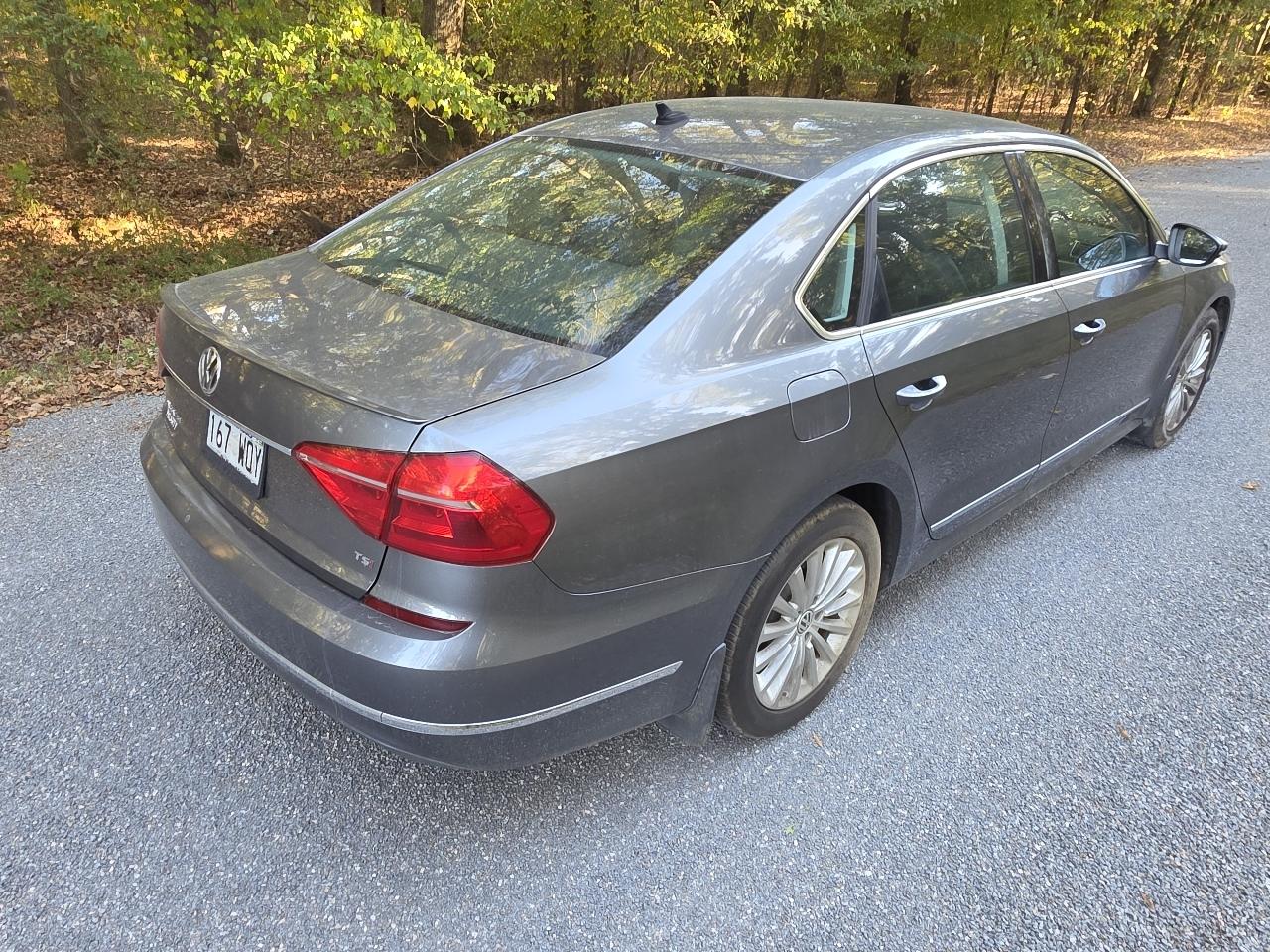 Volkswagen Passat 4dr Sdn 1.8T Auto SE 2016