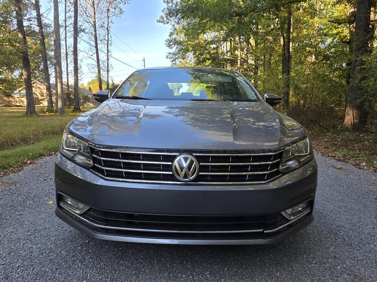 Volkswagen Passat 4dr Sdn 1.8T Auto SE 2016