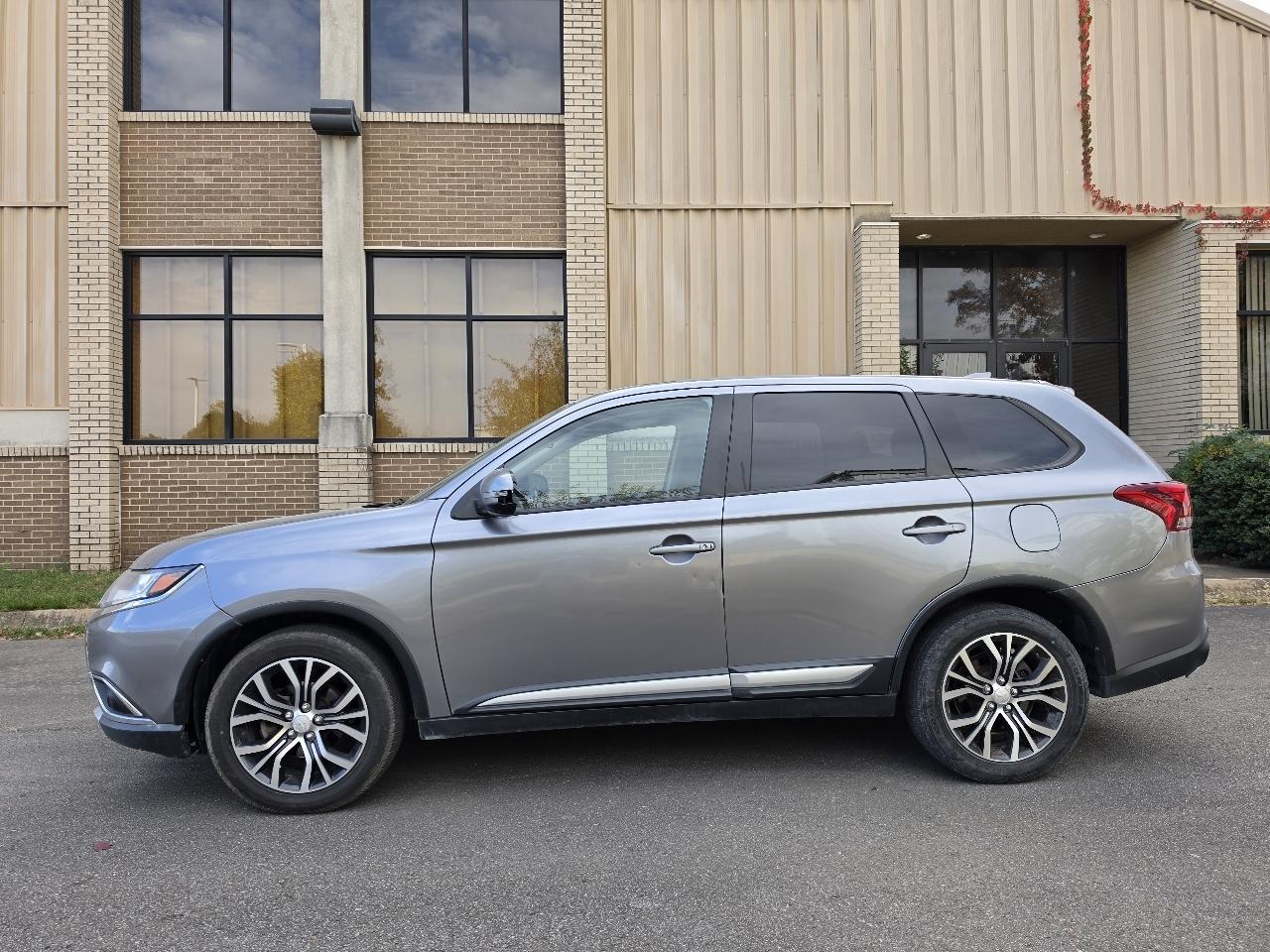 Mitsubishi Outlander SEL FWD 2018