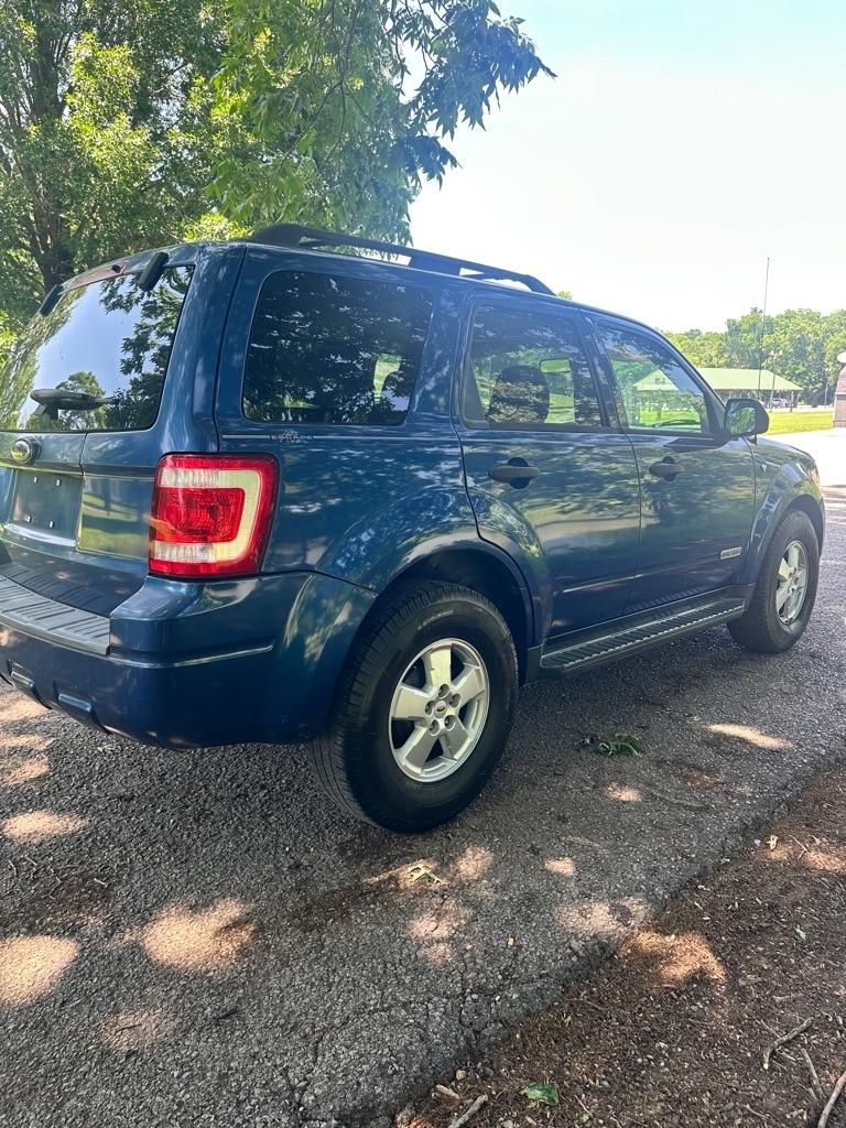 Ford Escape XLT 2WD V6 2008