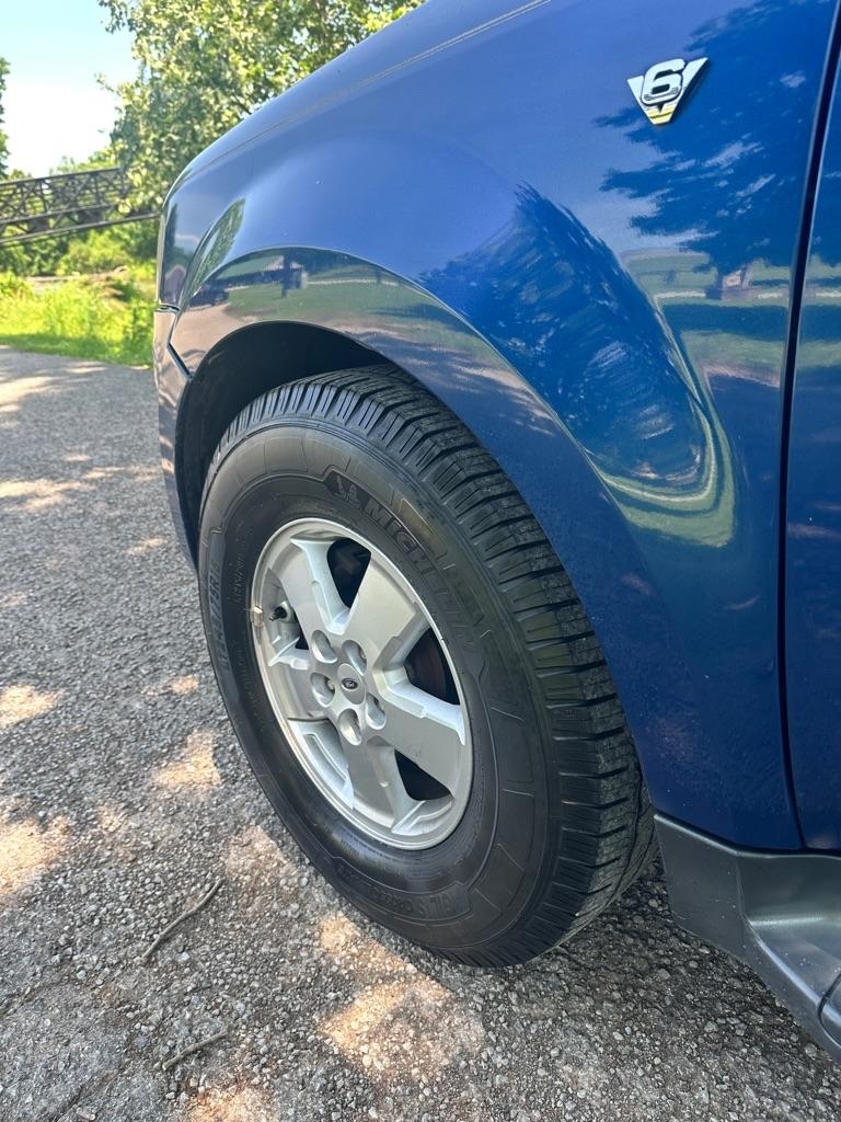 Ford Escape XLT 2WD V6 2008