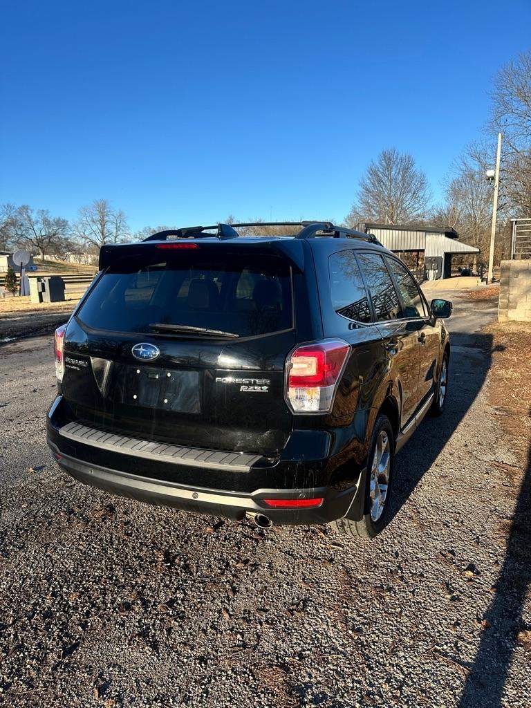 Subaru Forester 2.5i Touring 2017