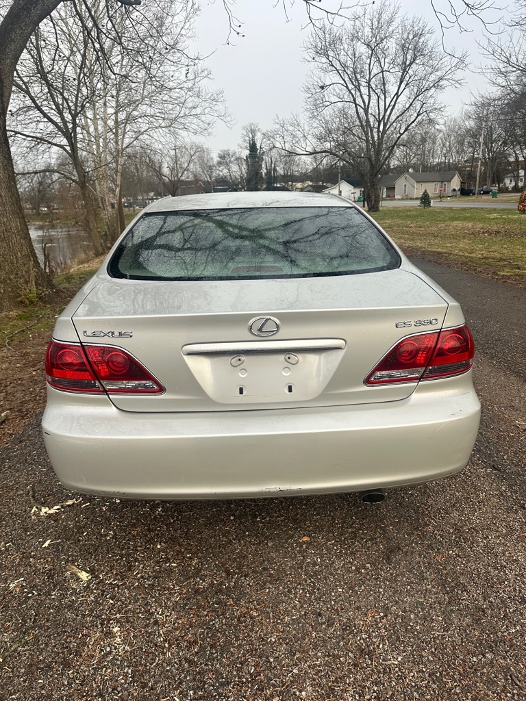 Lexus ES 330 Sedan 2005