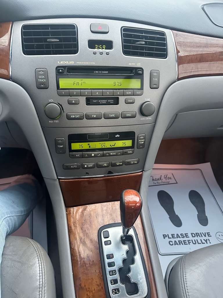 Lexus ES 330 Sedan 2005