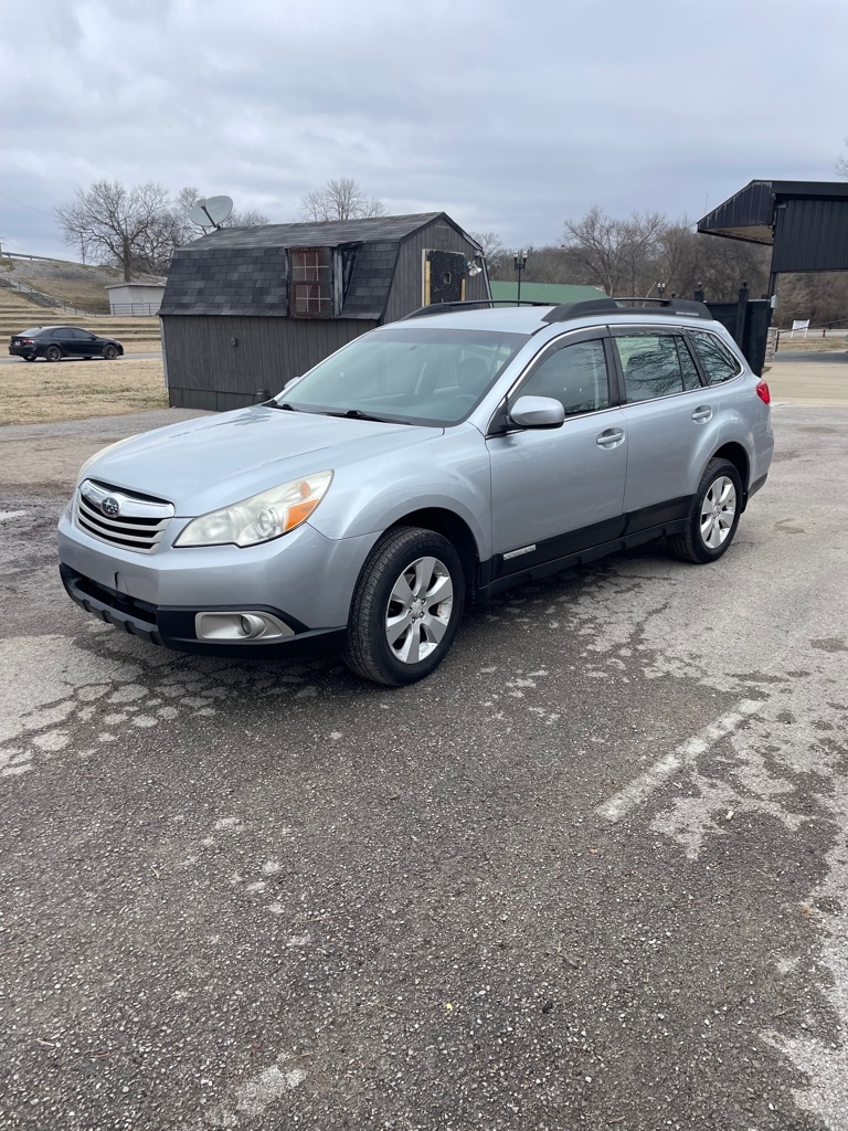 2012 Subaru Outback Base