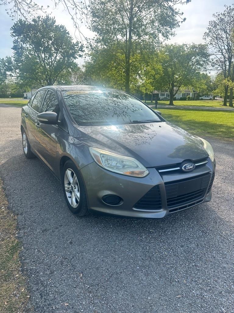 Ford Focus SE Sedan 2013