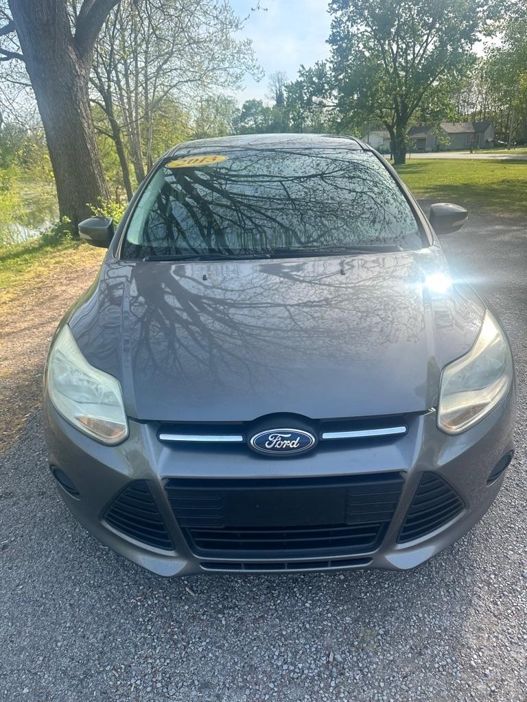 Ford Focus SE Sedan 2013