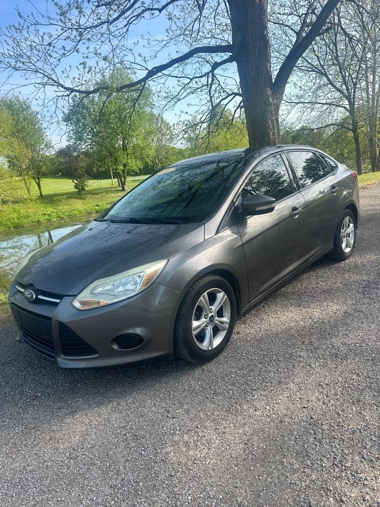 Ford Focus SE Sedan 2013