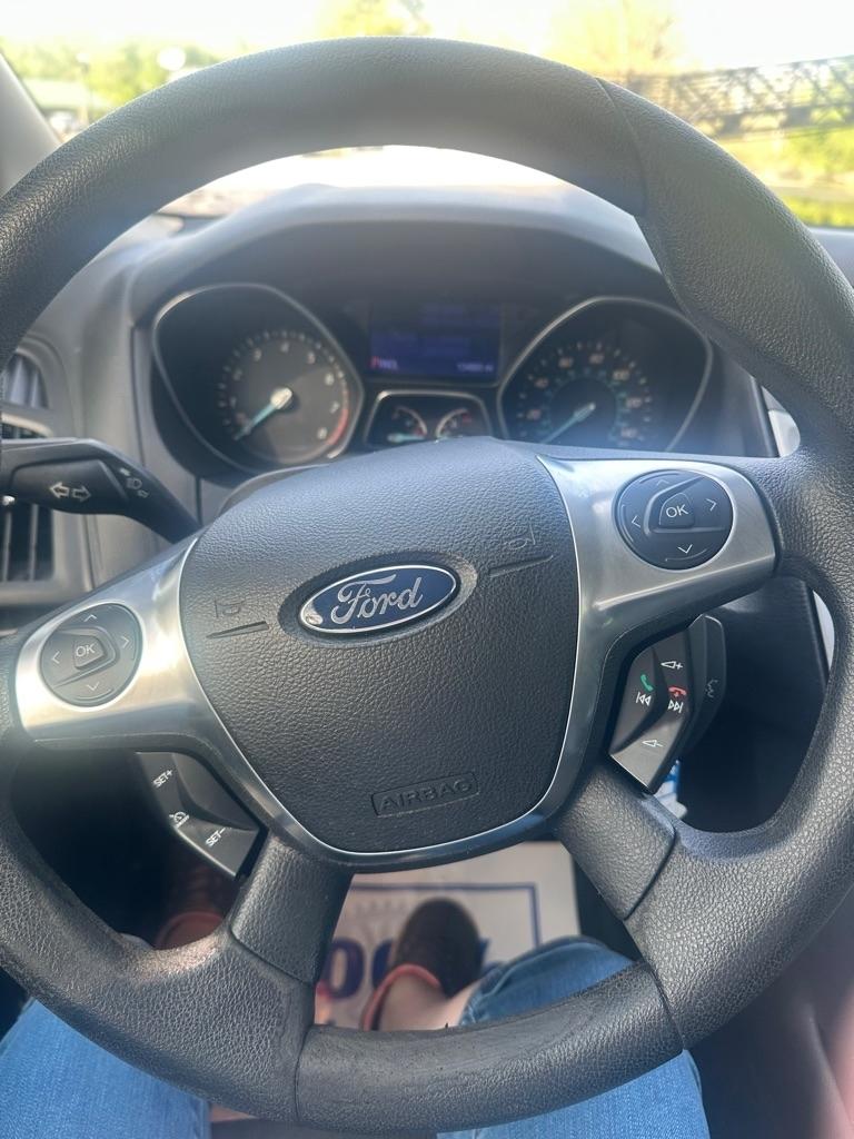 Ford Focus SE Sedan 2013