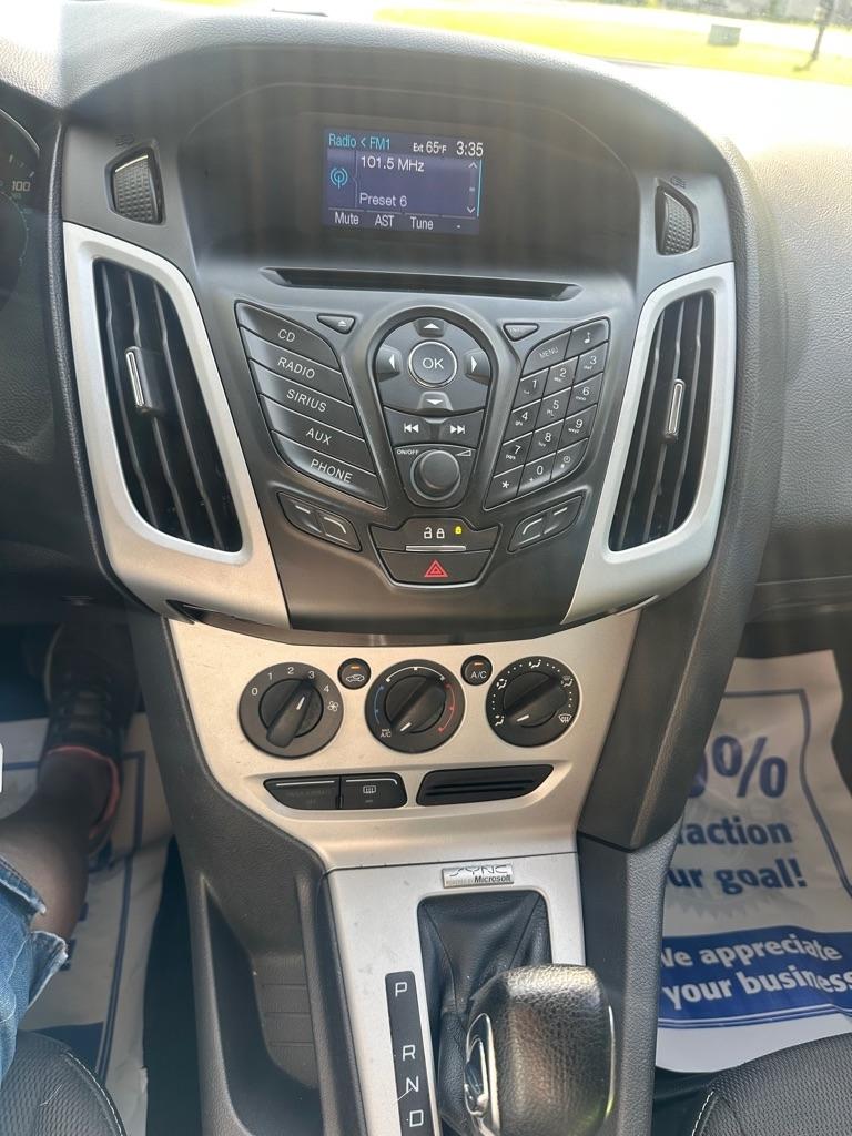 Ford Focus SE Sedan 2013