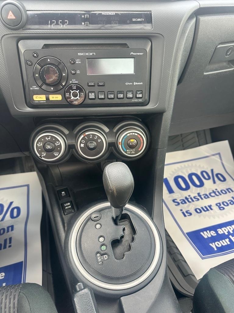 Scion tC Sports Coupe 6-Spd AT 2013