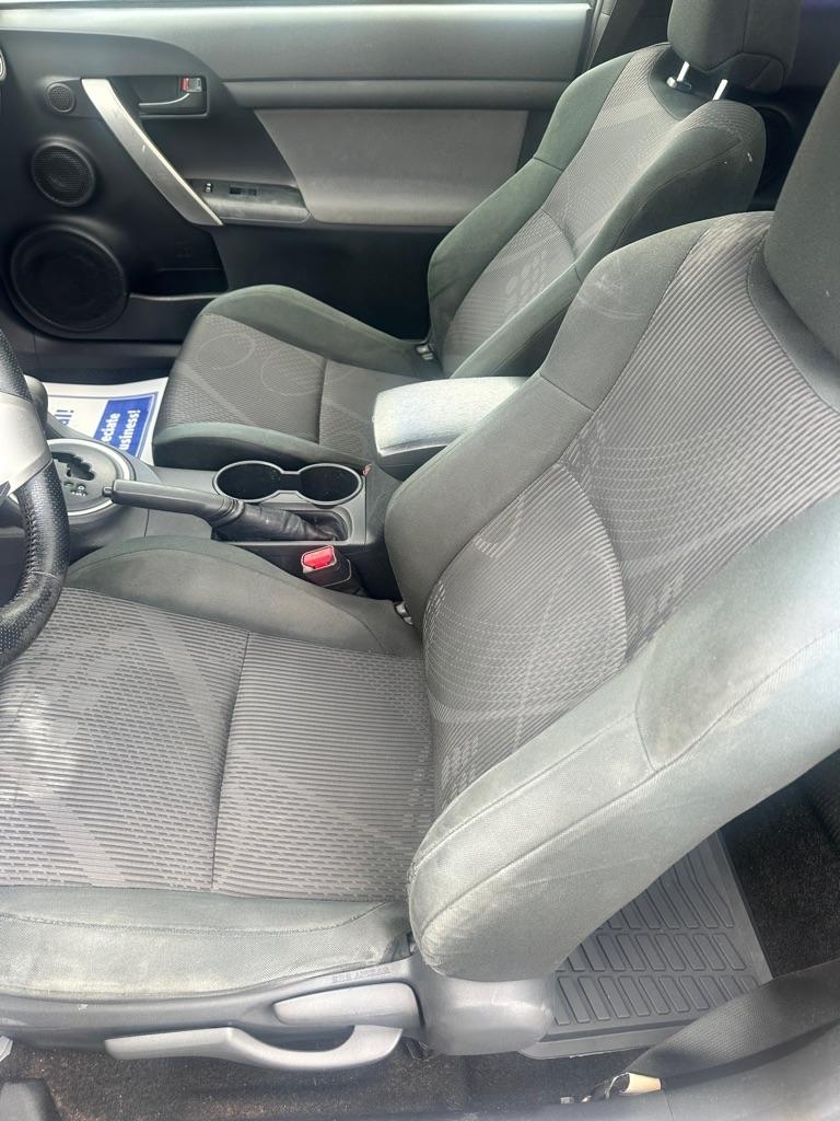 Scion tC Sports Coupe 6-Spd AT 2013