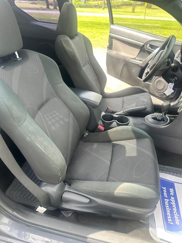 Scion tC Sports Coupe 6-Spd AT 2013