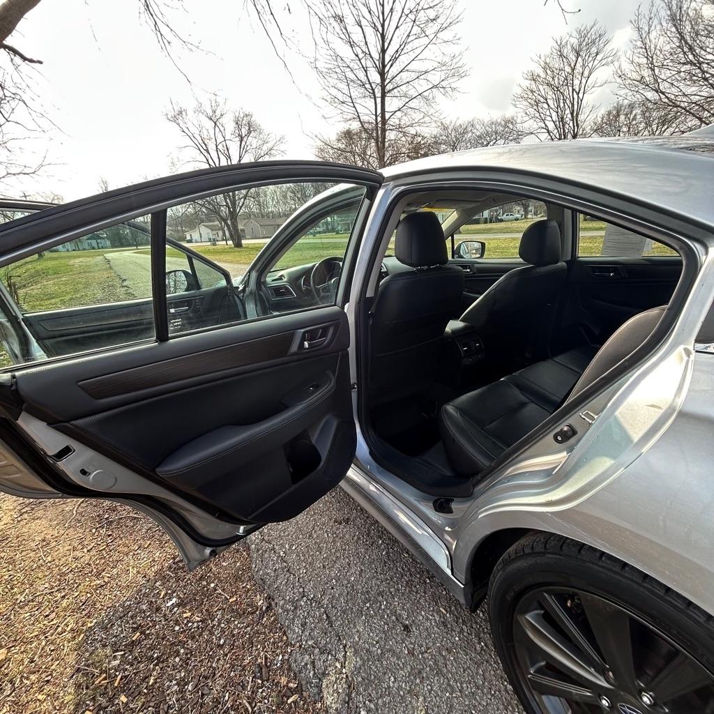 Subaru Legacy 2.5i Limited 2016