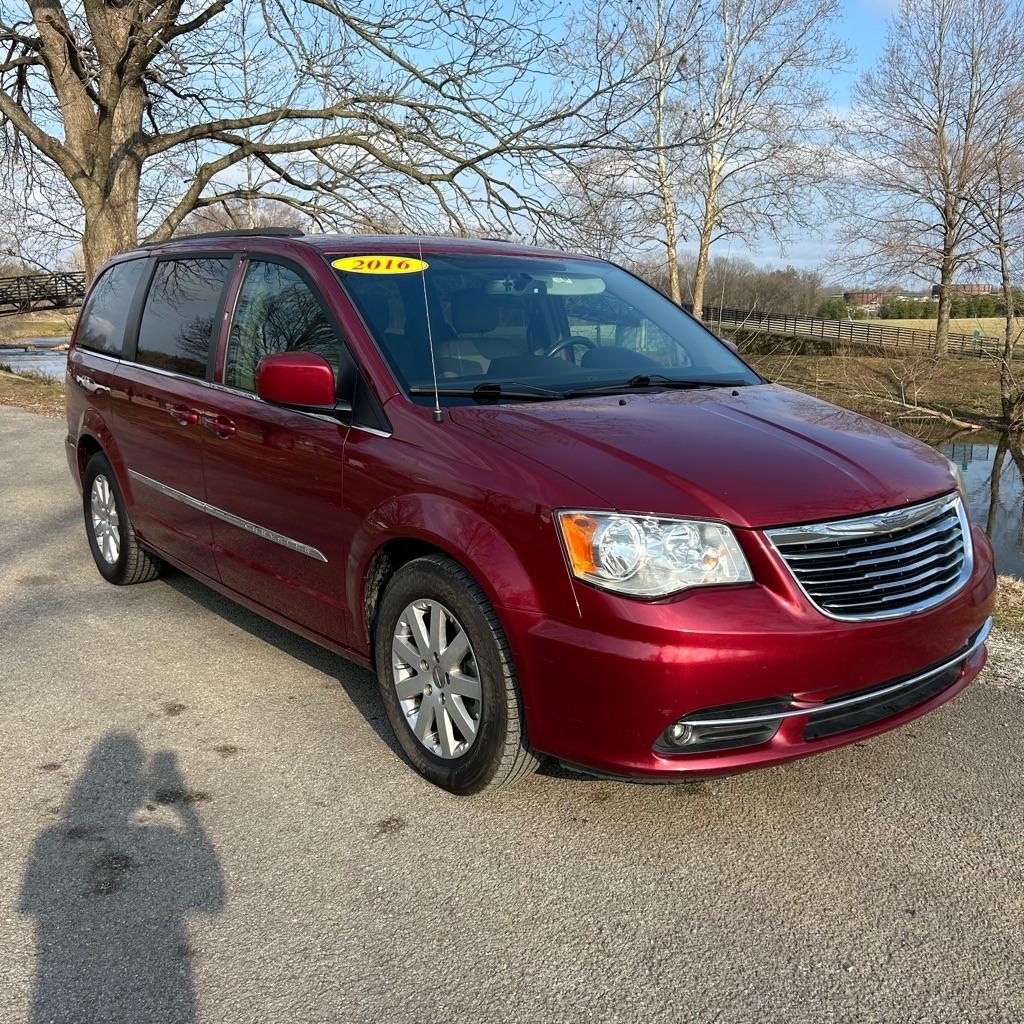 Chrysler Town & Country Touring 2016