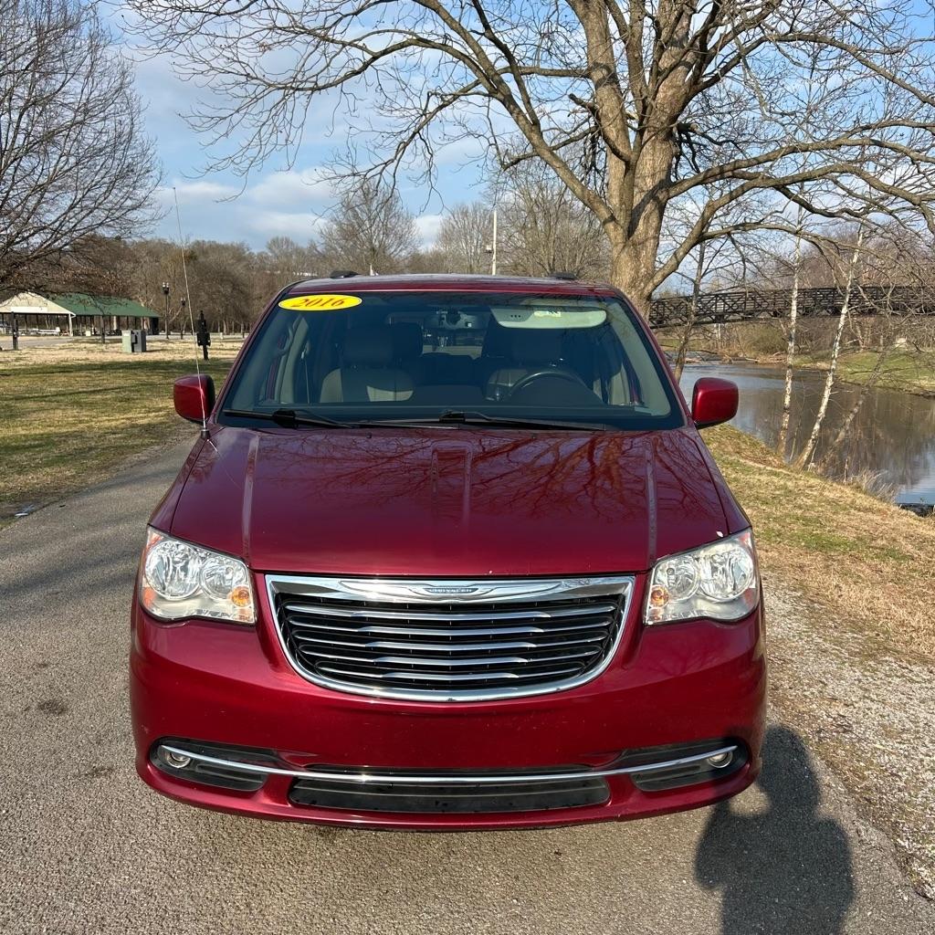 Chrysler Town & Country Touring 2016