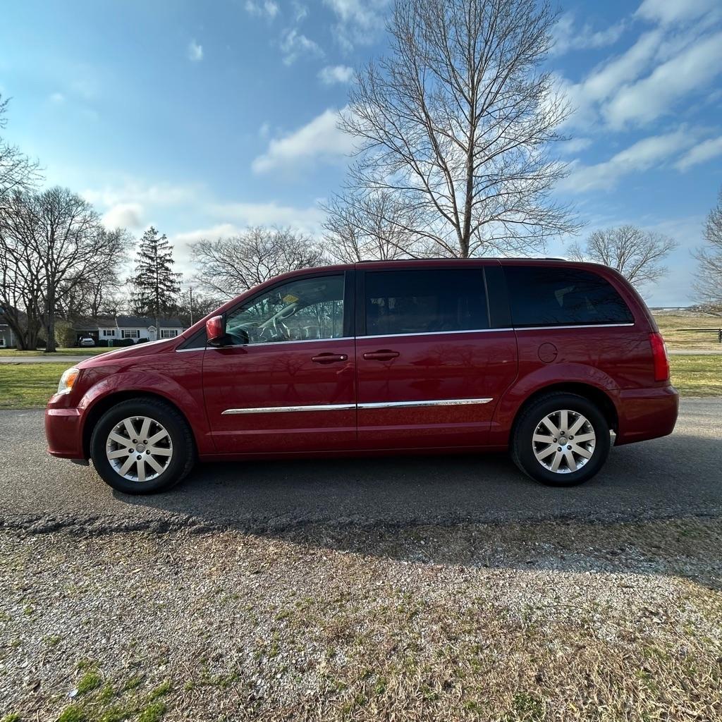 Chrysler Town & Country Touring 2016