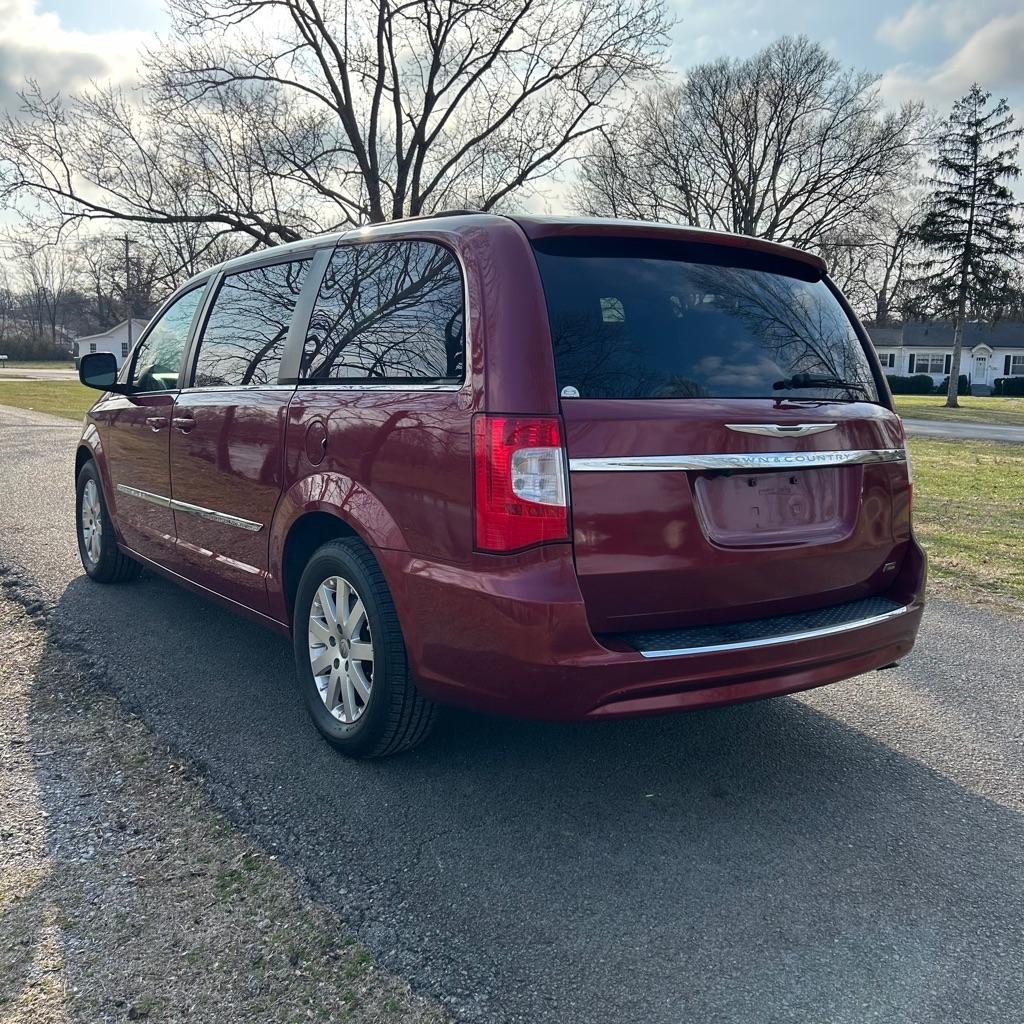 Chrysler Town & Country Touring 2016