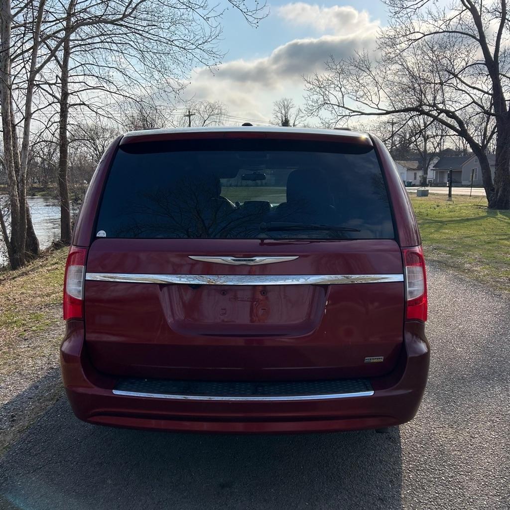 Chrysler Town & Country Touring 2016