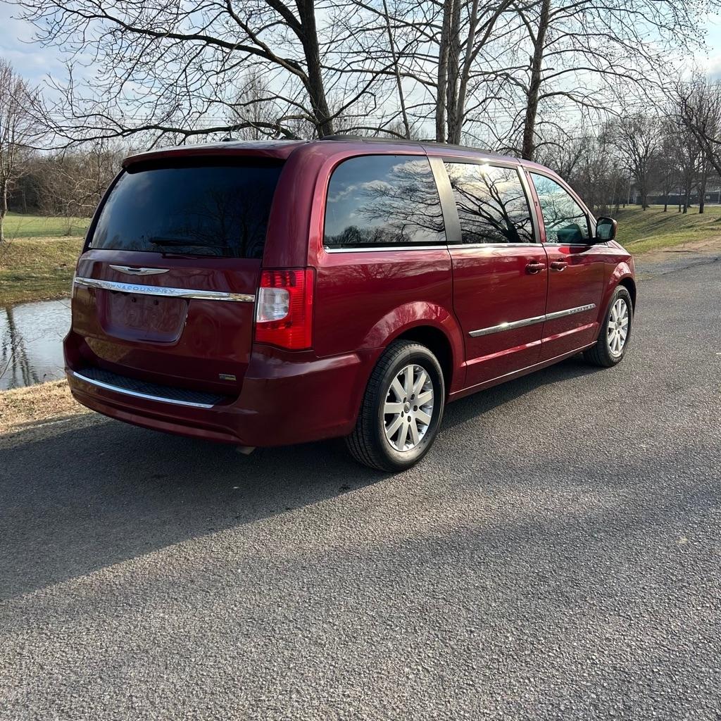 Chrysler Town & Country Touring 2016