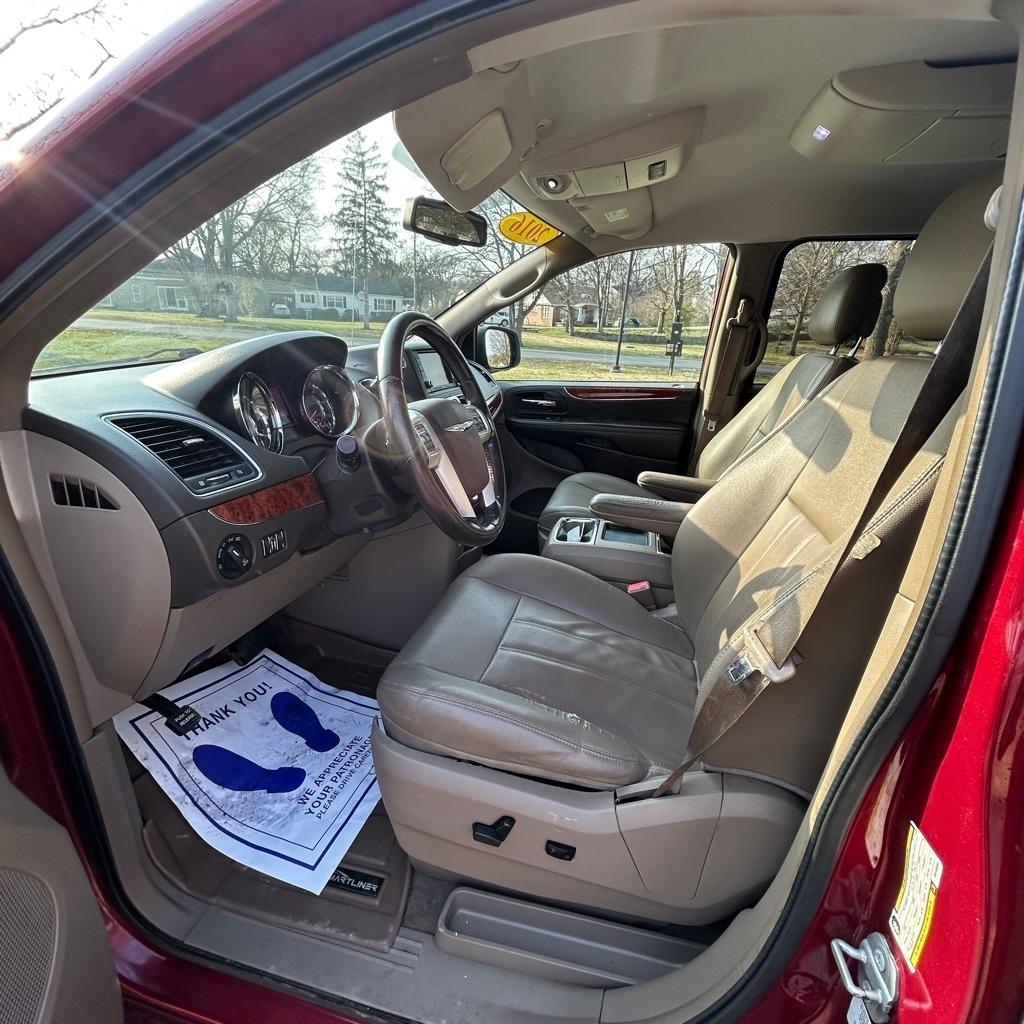 Chrysler Town & Country Touring 2016