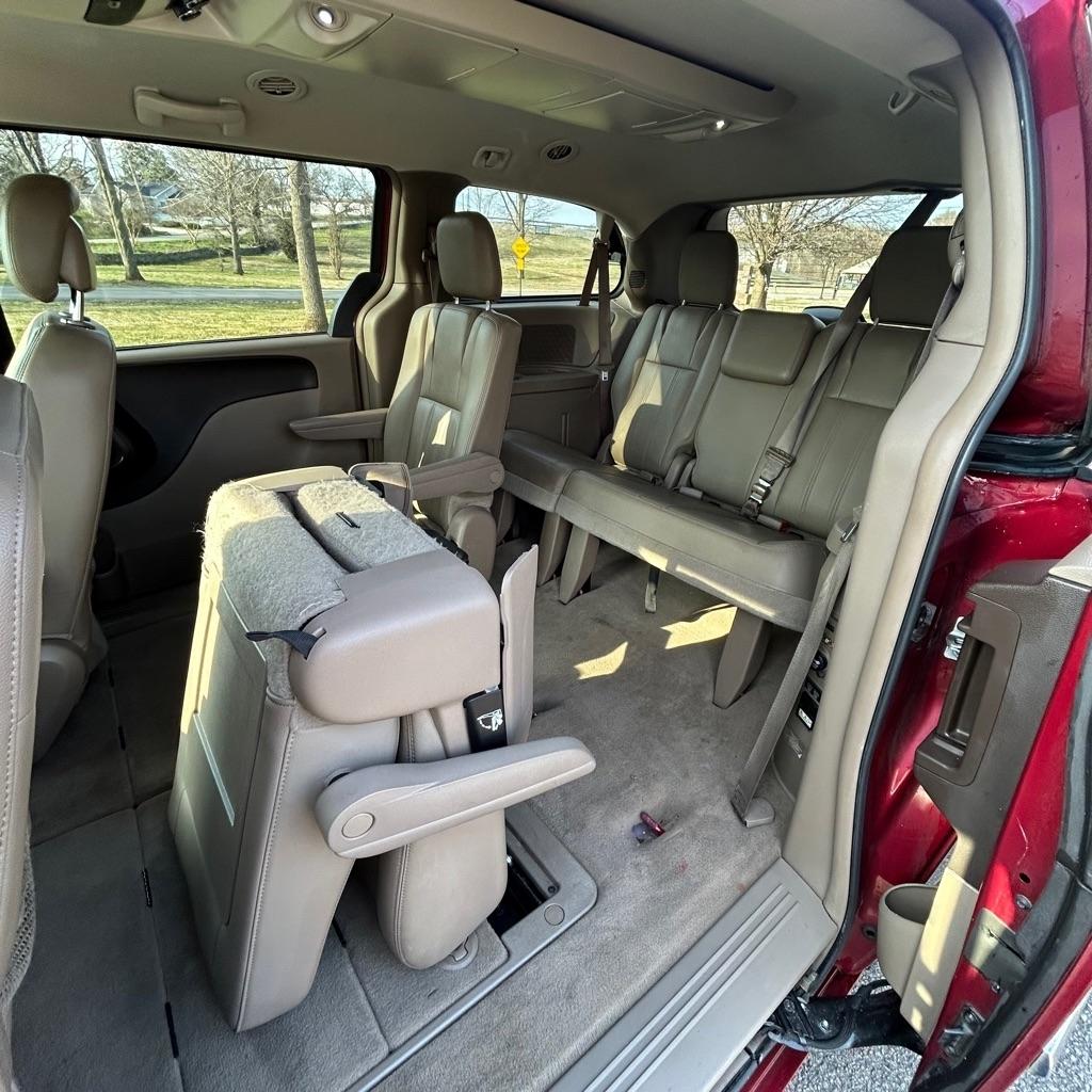 Chrysler Town & Country Touring 2016