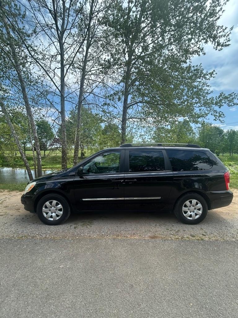 Hyundai Entourage  2007