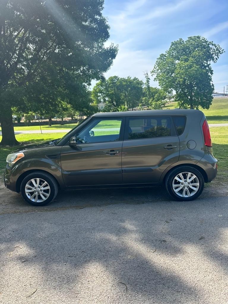 Kia Soul + 2012