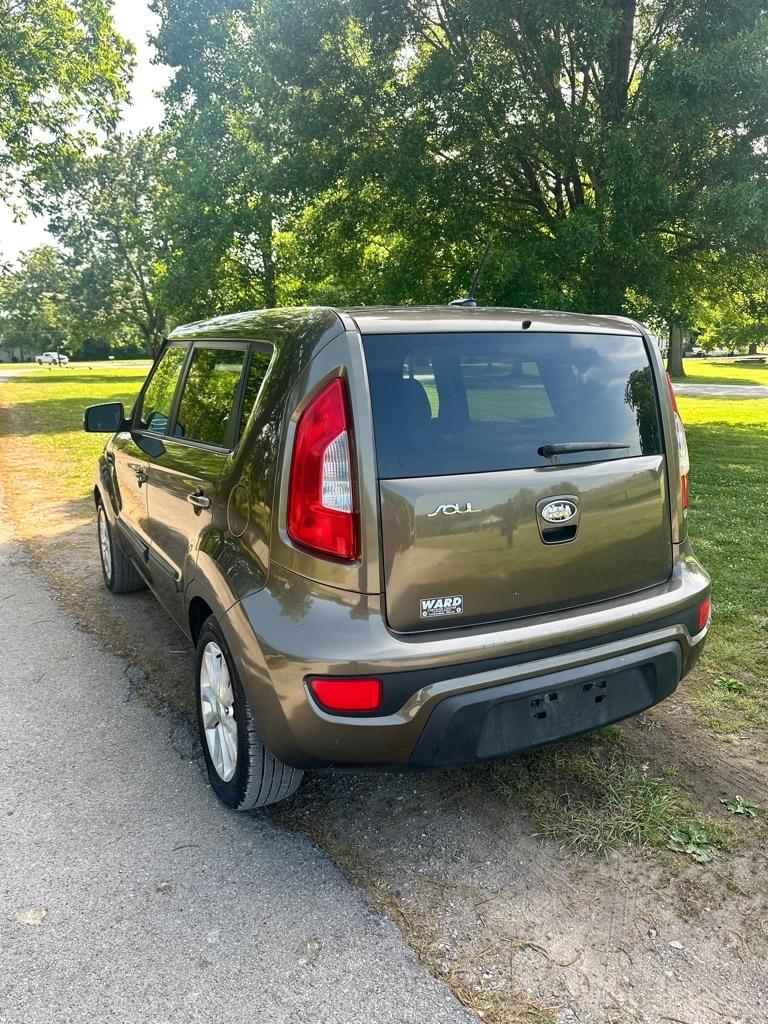 Kia Soul + 2012
