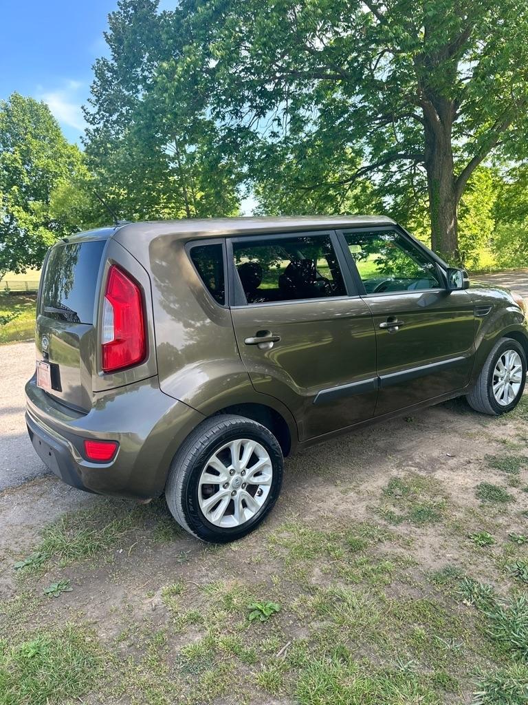 Kia Soul + 2012