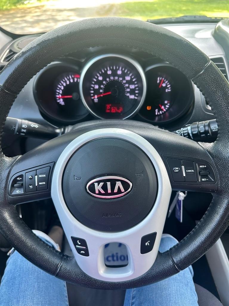 Kia Soul + 2012