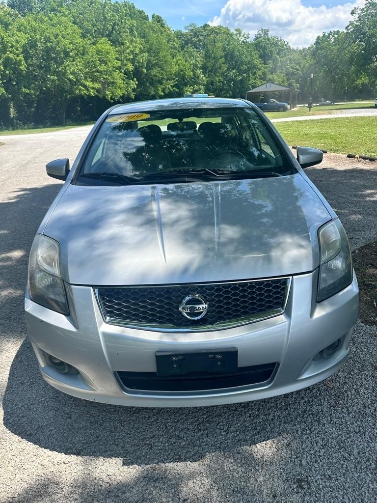 2010 Nissan Sentra's photo