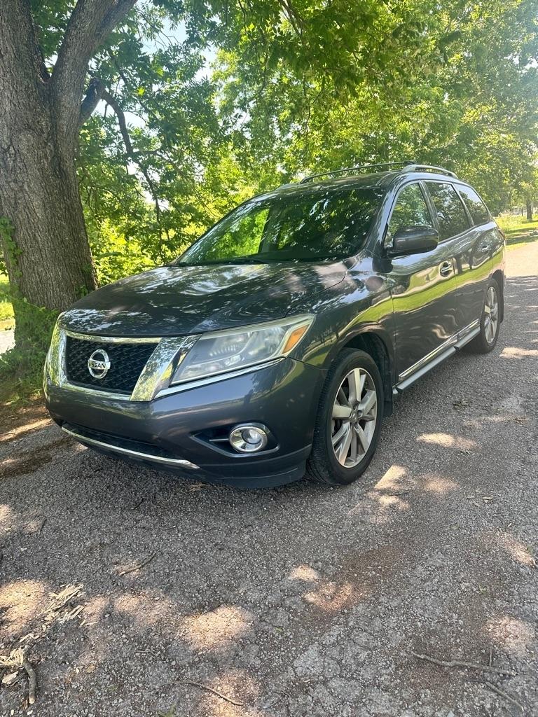 Nissan Pathfinder S 2WD 2014