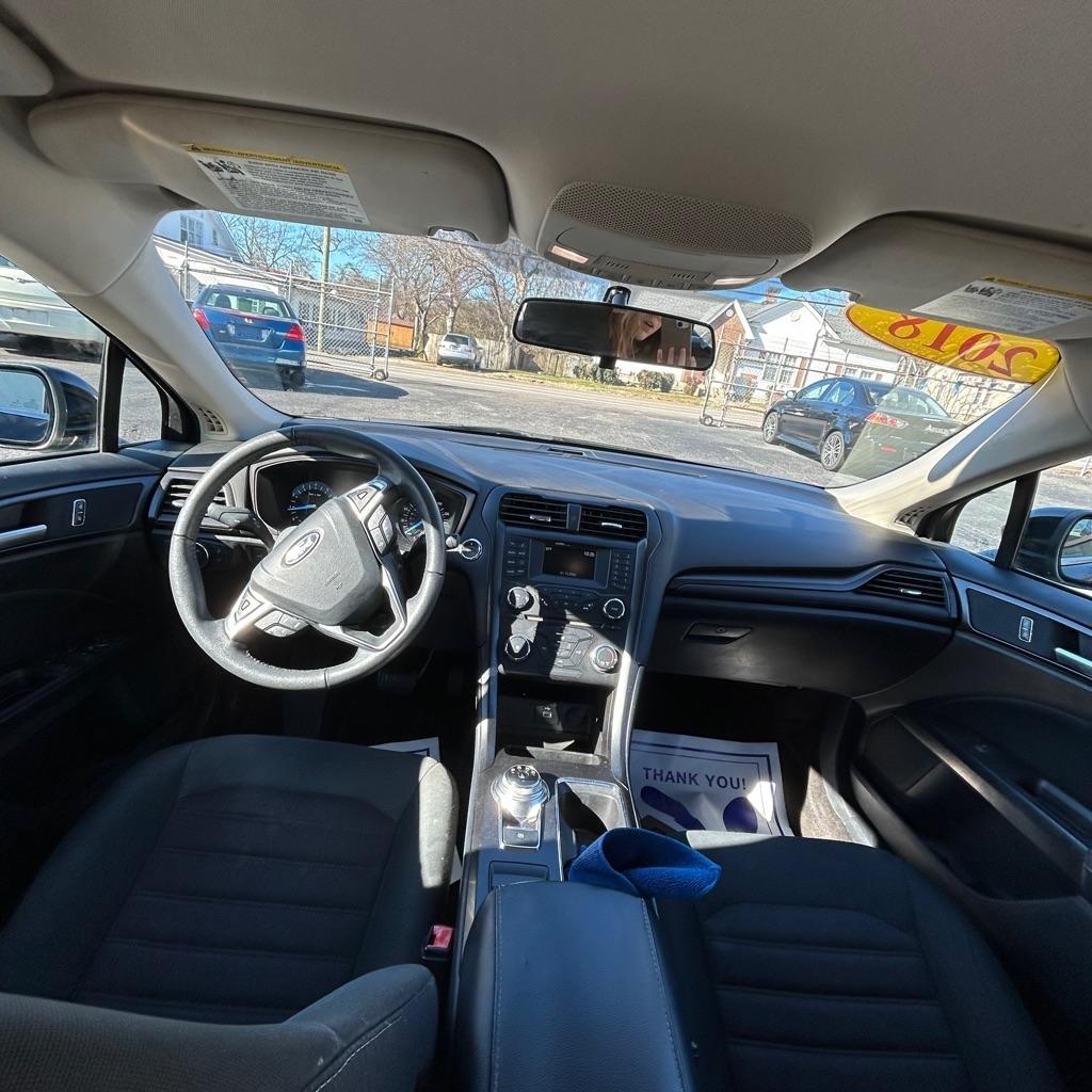 Ford Fusion S 2018
