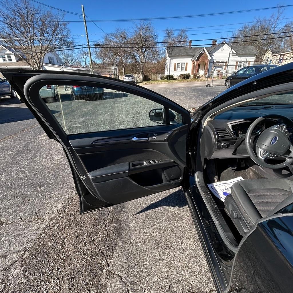 Ford Fusion S 2018