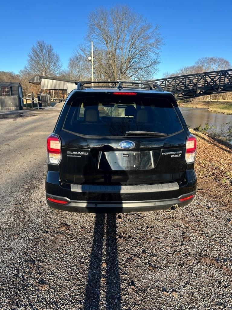 Subaru Forester 2.5i Touring 2017